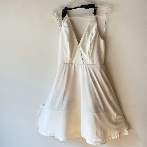 New Halston Heritage layered Skirt Cream Black Cocktail mini Dress, Size 4 - Picture 13 of 15